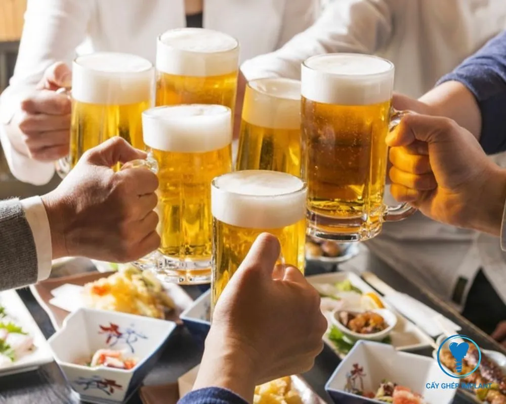 trồng răng implant kiêng ăn gì